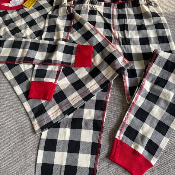 Hanna Andersson Kids Checkered Christmas Pajama Set - Picture 5 of 5